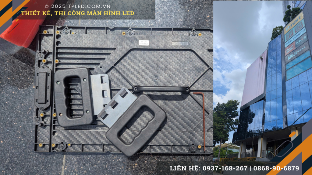 Đội ngũ TPLED® đang sửa chữa màn hình LED Thiso Mall Sala Quận 2 chuẩn chỉnh.