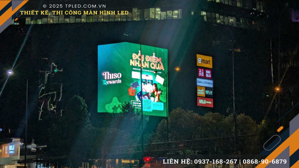 Đội ngũ TPLED® đang sửa chữa màn hình LED Thiso Mall Sala Quận 2 chuẩn chỉnh.